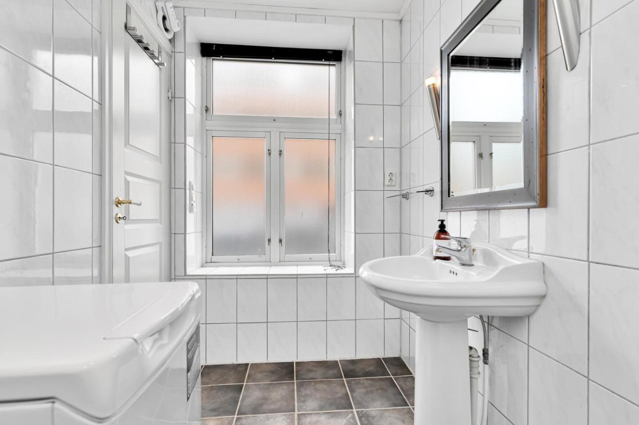 Central Bus Station Apartment, Wifi, Tv Нарвик Екстериор снимка
